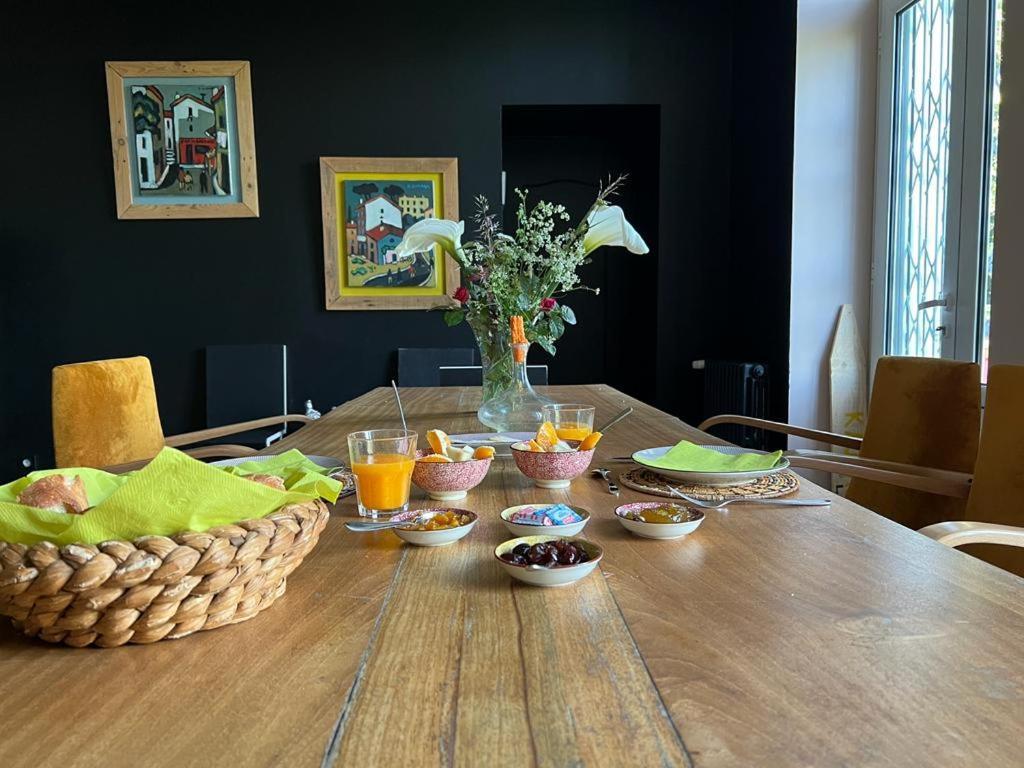 Chambre D'Hote Pres Bordeaux Au Chateau Camponac Bourg-sur-Gironde Buitenkant foto